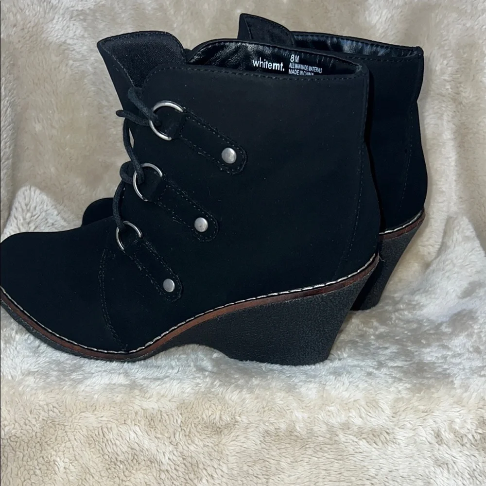 Black Suede Wedge Shoes with Eyelet‎ Detail